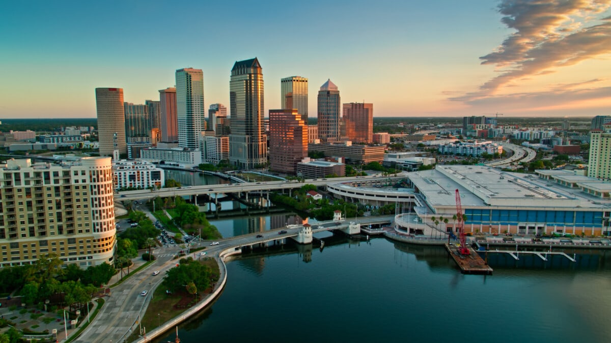 Top Neighborhoods in Tampa Bay for Waterfront Living